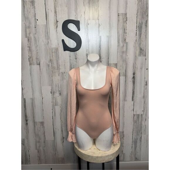 Forever 21 pink bodysuit - Picture 1 of 6